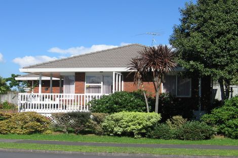 Photo of property in 25 Spinnaker Drive, Te Atatu Peninsula, Auckland, 0610