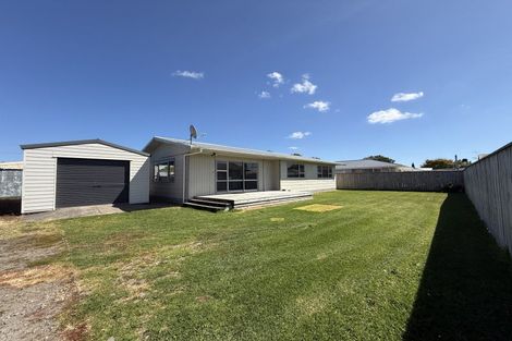 Photo of property in 27 Blake Street, Waitara, 4320
