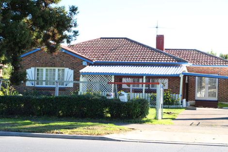 Photo of property in 289 Massey Road, Mangere East, Auckland, 2024