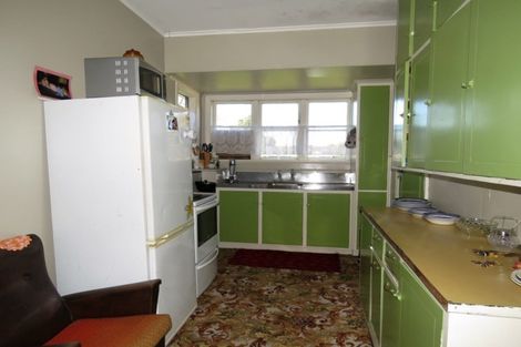 Photo of property in 19 Russell Street, Westport, 7825