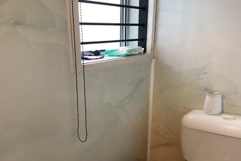 Photo of property in 1/8 Pupuke Road, Hillcrest, Auckland, 0627