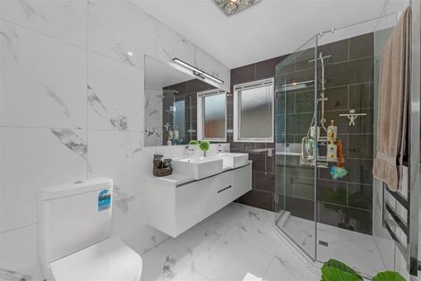 Photo of property in 39 Hikuawa Road, Flat Bush, Auckland, 2019