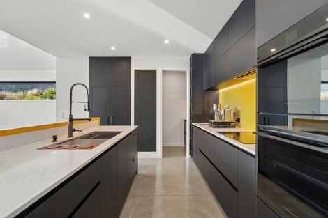 Photo of property in 3 Chimney Lane, Jacks Point, Queenstown, 9371