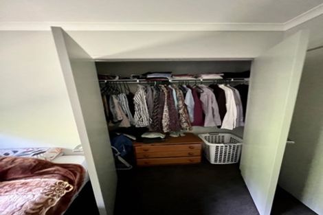 Photo of property in 31 Mooring Close, Whitby, Porirua, 5024