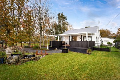 Photo of property in 16 Dale Road, Whenuapai, Auckland, 0618