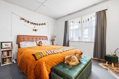 Photo of property in 1 Inverness Avenue, Hamilton East, Hamilton, 3216