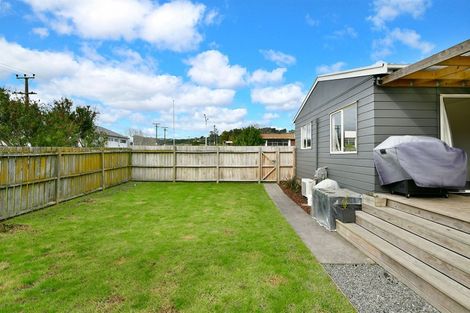Photo of property in 1/137 Awaroa Road, Helensville, 0800
