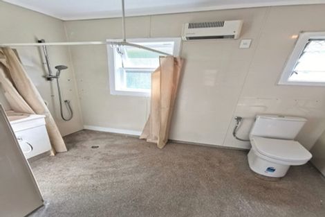 Photo of property in 7 Beaufield Lane, Te Atatu Peninsula, Auckland, 0610