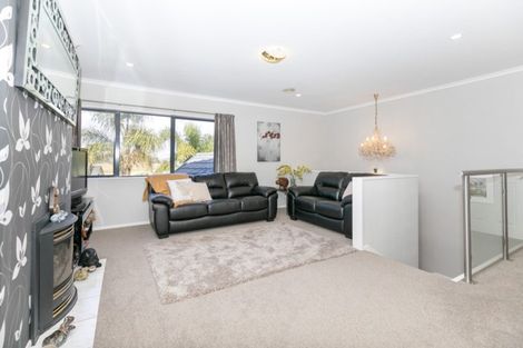 Photo of property in 16 Friesian Place, Grandview Heights, Hamilton, 3200