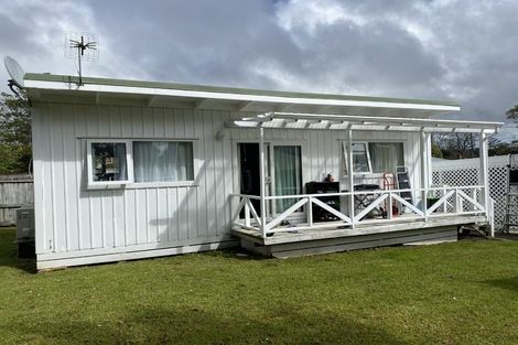 Photo of property in 176 Henderson Valley Road, Henderson, Auckland, 0612