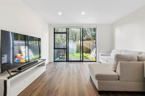 Photo of property in 30 Kotuitui Street, Manukau, Auckland, 2104