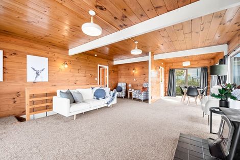 Photo of property in 12 Laurel Grove, Maungaraki, Lower Hutt, 5010
