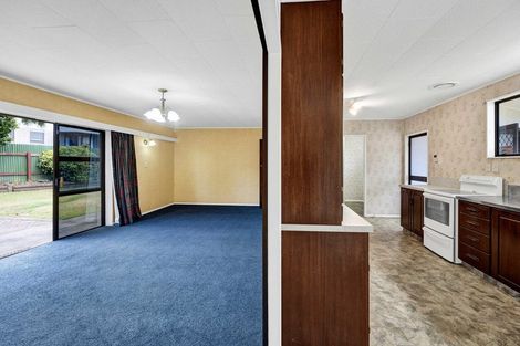 Photo of property in 35 Dives Avenue, Hawera, 4610