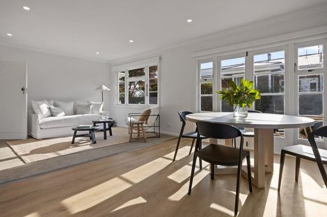 Photo of property in 178 Wilsons Road, Saint Martins, Christchurch, 8022