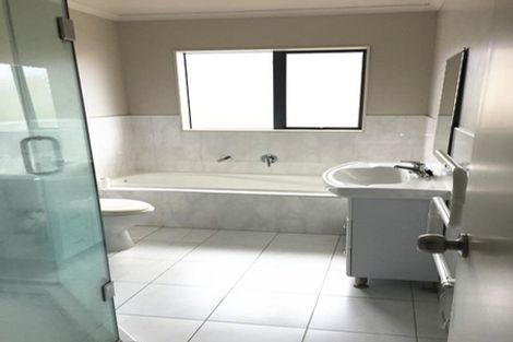 Photo of property in 11 Dunaff Place, Flat Bush, Auckland, 2019