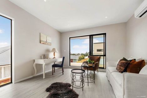 Photo of property in 1/53 Archibald Road, Kelston, Auckland, 0602