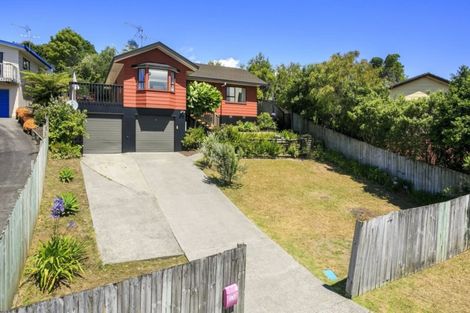Photo of property in 12 Sevilla Place, Unsworth Heights, Auckland, 0632