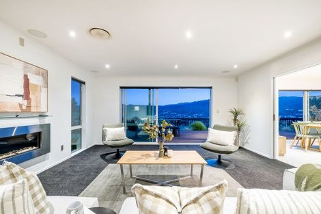 Photo of property in 26 Kilkelly Close, Tawa, Wellington, 5028