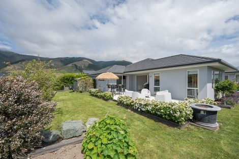 Photo of property in 16b Huntaway Close, Stoke, Nelson, 7011