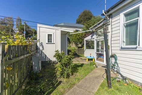 Photo of property in 28 Walton Street, Kaikorai, Dunedin, 9010