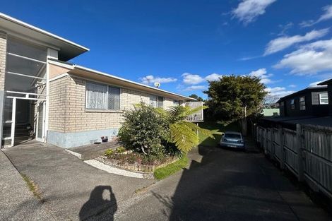Photo of property in 2/26 Abercrombie Street, Howick, Auckland, 2014
