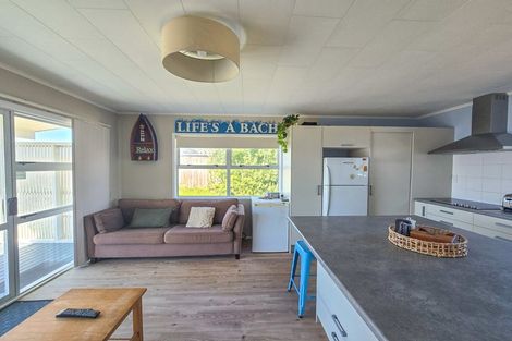 Photo of property in 585 Pukehina Parade, Pukehina, 3189