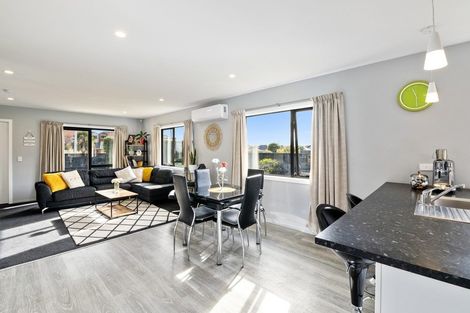 Photo of property in 25 Mahia Lane, Waikanae, 5036