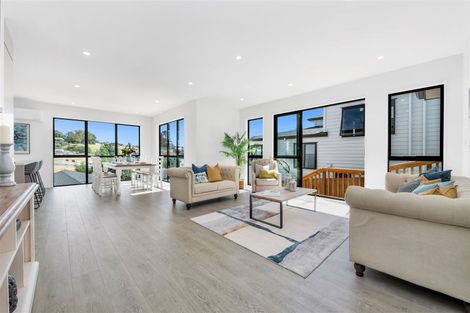 Photo of property in 36 Mcwhirters Farm Lane, Massey, Auckland, 0614