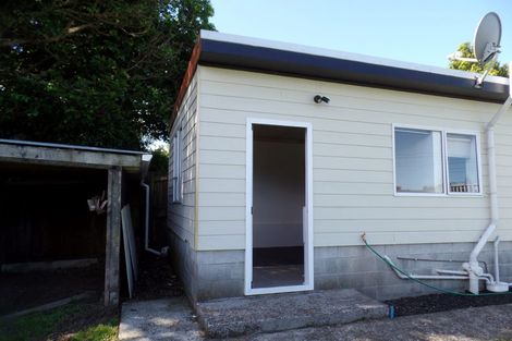 Photo of property in 25 Durham Avenue, Welbourn, New Plymouth, 4312