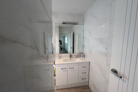 Photo of property in 117 Alec Craig Way, Gulf Harbour, Whangaparaoa, 0930