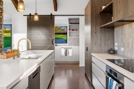 Photo of property in 202 Broomfields Road, Whitford, 2571