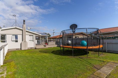 Photo of property in 16 Colville Street, Masterton, 5810