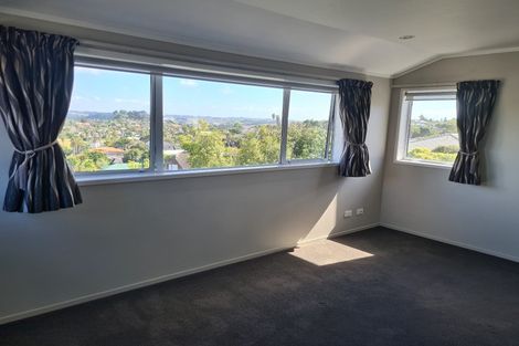Photo of property in 42a Sunset Road, Unsworth Heights, Auckland, 0632