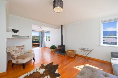 Photo of property in 16 Davidson Terrace, Kaikoura, 7300