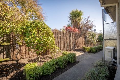 Photo of property in 3/225 Edgeware Road, Edgeware, Christchurch, 8013