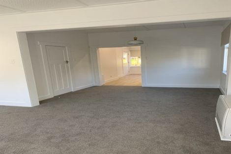 Photo of property in 70 Cutfield Road, New Plymouth, 4310