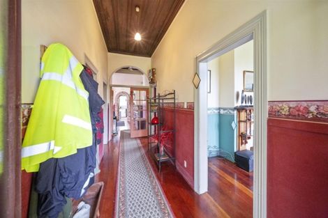 Photo of property in 46 Vogel Street, Hawera, 4610