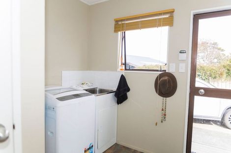 Photo of property in 13 Maclaurin Street, Dannevirke, 4930