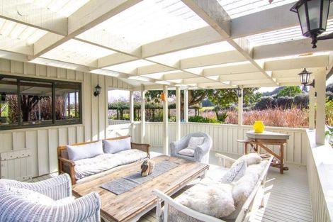 Photo of property in 420 Mangakura Road, Helensville, 0875