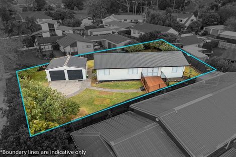 Photo of property in 19 Carnoustie Drive, Wattle Downs, Auckland, 2103