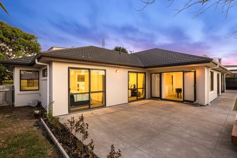 Photo of property in 96 Navigation Drive, Whitby, Porirua, 5024