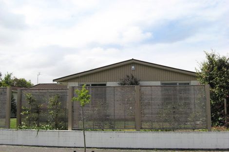 Photo of property in 14 Hillcrest Place, Avonhead, Christchurch, 8042