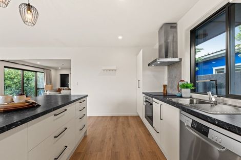 Photo of property in 190 Estuary Road, South New Brighton, Christchurch, 8062