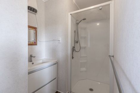Photo of property in 208 Adelaide Road, Dannevirke, 4930