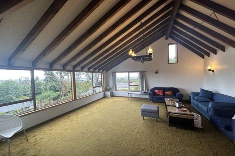 Photo of property in 118 Pupuke Road, Hillcrest, Auckland, 0627