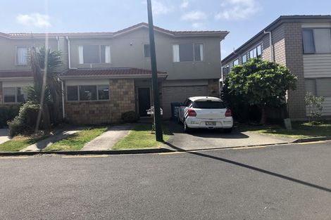 Photo of property in 13 Bushpark Place, Flat Bush, Auckland, 2016