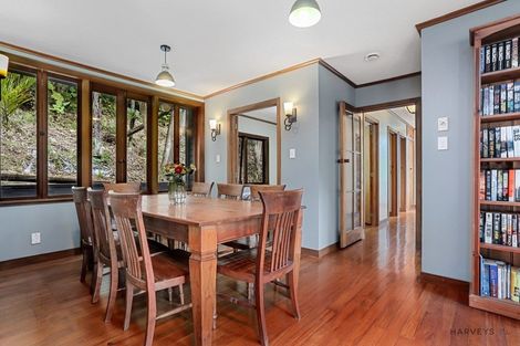 Photo of property in 27 Scenic Drive, Titirangi, Auckland, 0604