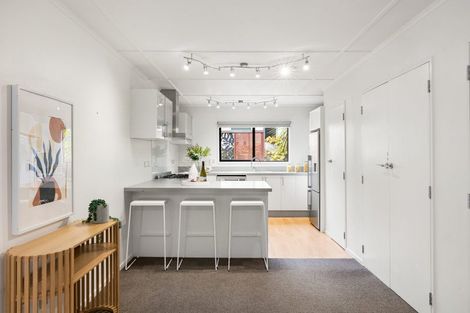 Photo of property in 7 Vogel Place, Cambridge, 3434