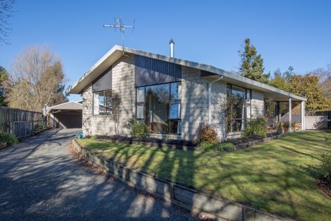 Photo of property in 16 Taiaroa Place, Southbridge, 7602