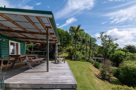 Photo of property in 84 Spencer Road, Lake Tarawera, Rotorua, 3076